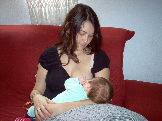 【生後1週間】母乳が出ない！張って痛い時に役立つ３つのホームケア